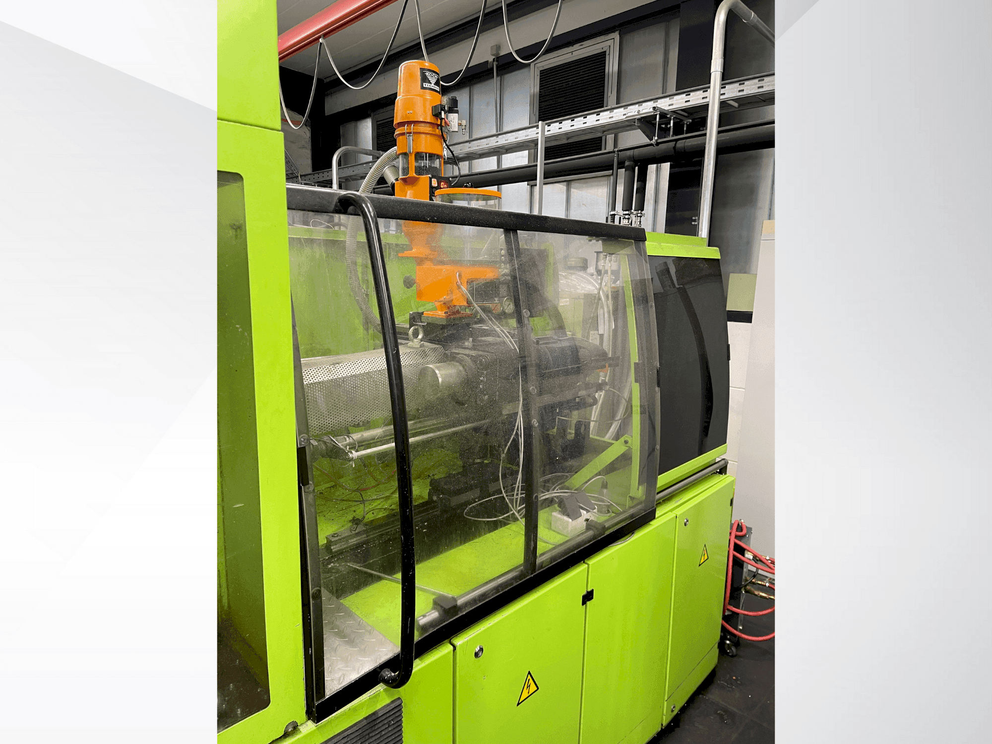 Вид станка Engel ES 330 H / 80V SOTR  спереди