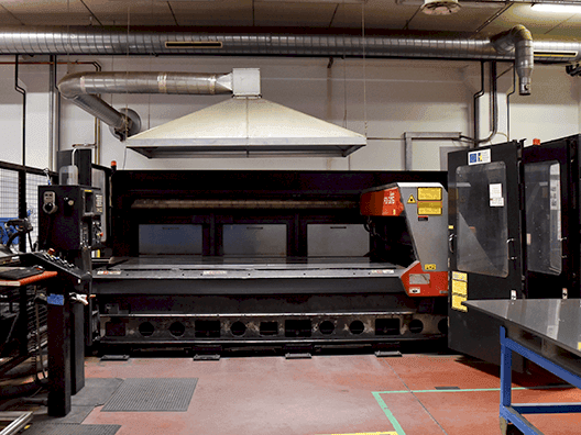 Вид станка AMADA FO-3015  спереди