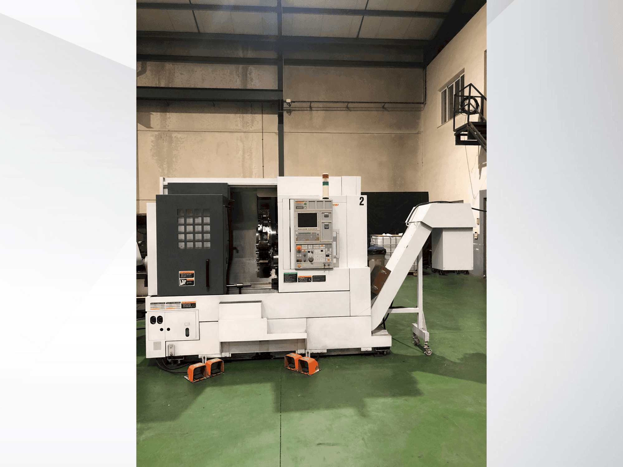 Вид станка MORI SEIKI NL2000SY  спереди