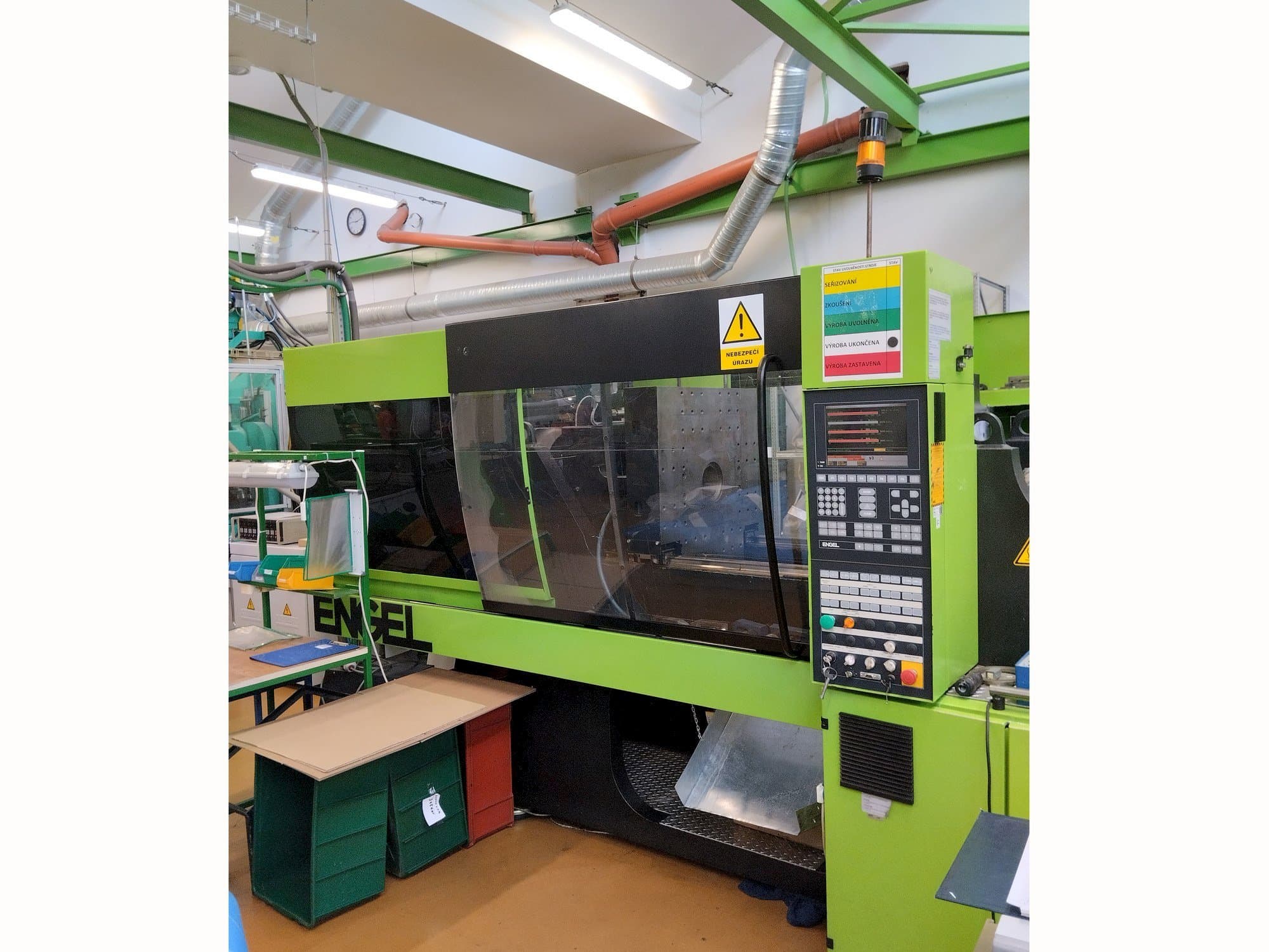 Вид станка Engel Victory 750/150 Tech  спереди