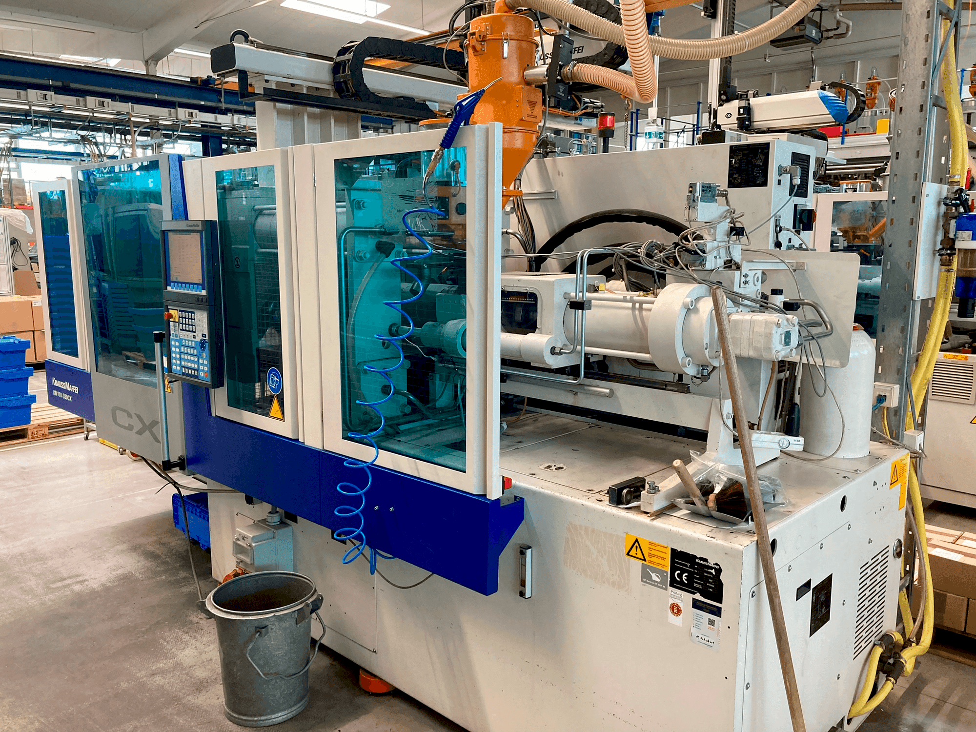 Вид станка Krauss Maffei 110–380 CX  спереди