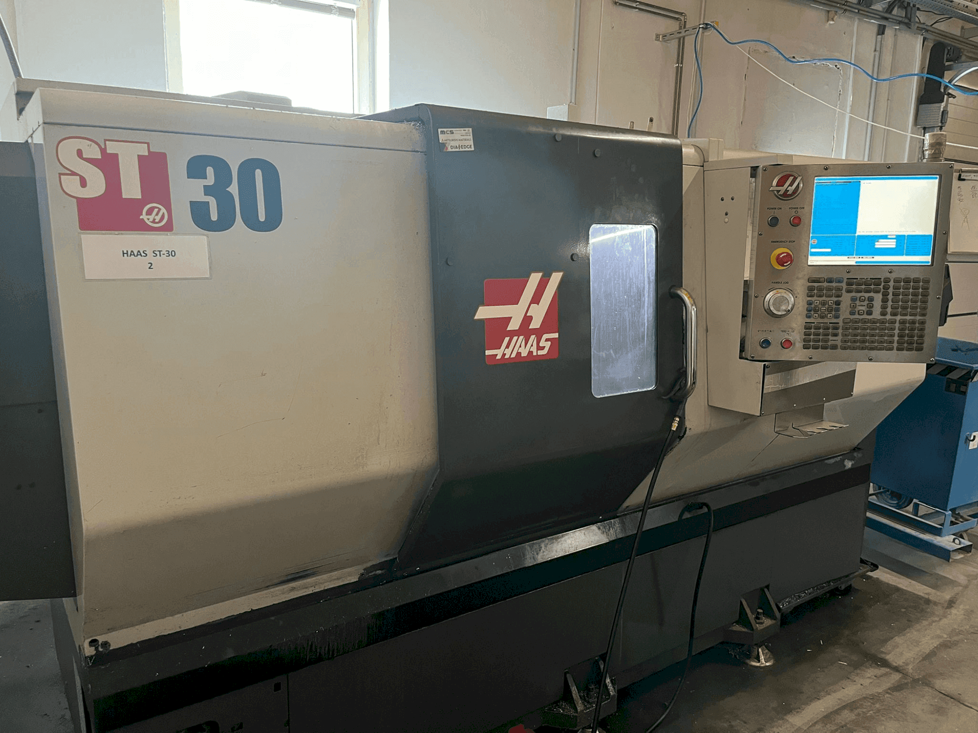 Вид станка HAAS ST-30  спереди