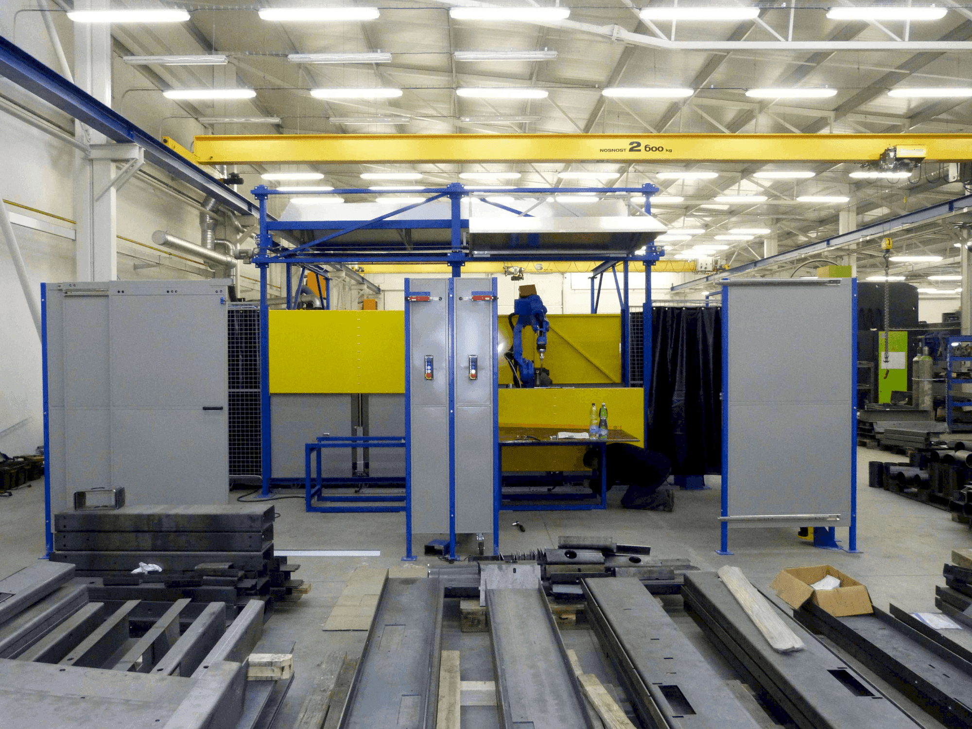 Вид станка Yaskawa Motoman MA1900  спереди