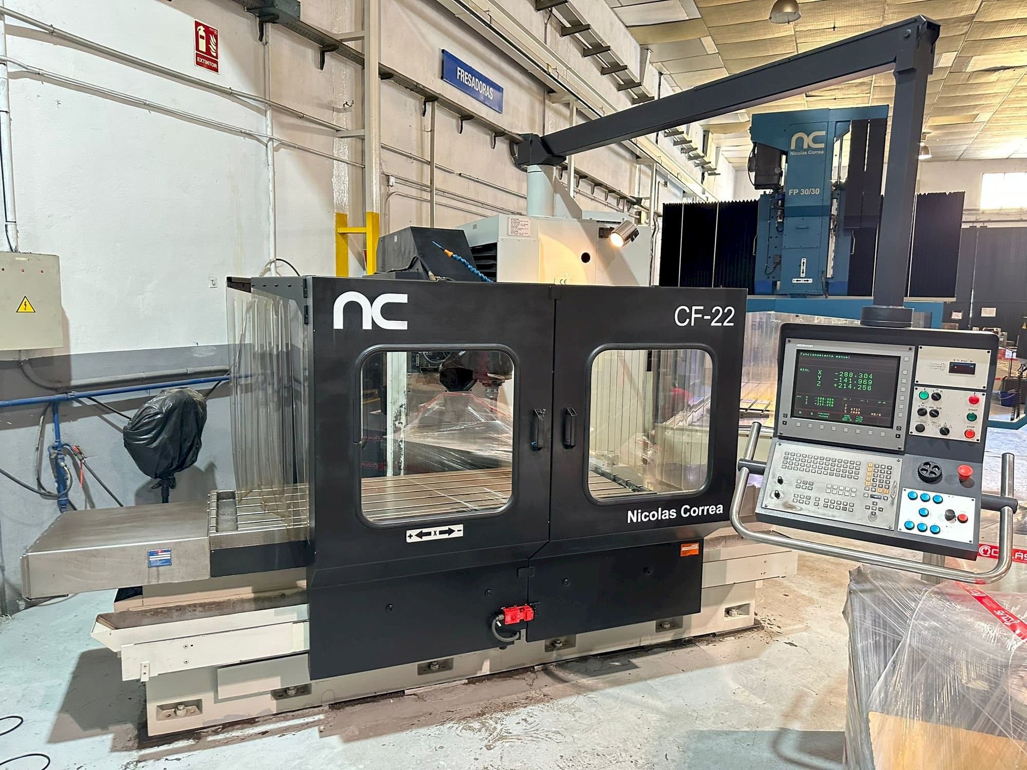 Вид станка Nicolas Correa CF22/20  спереди