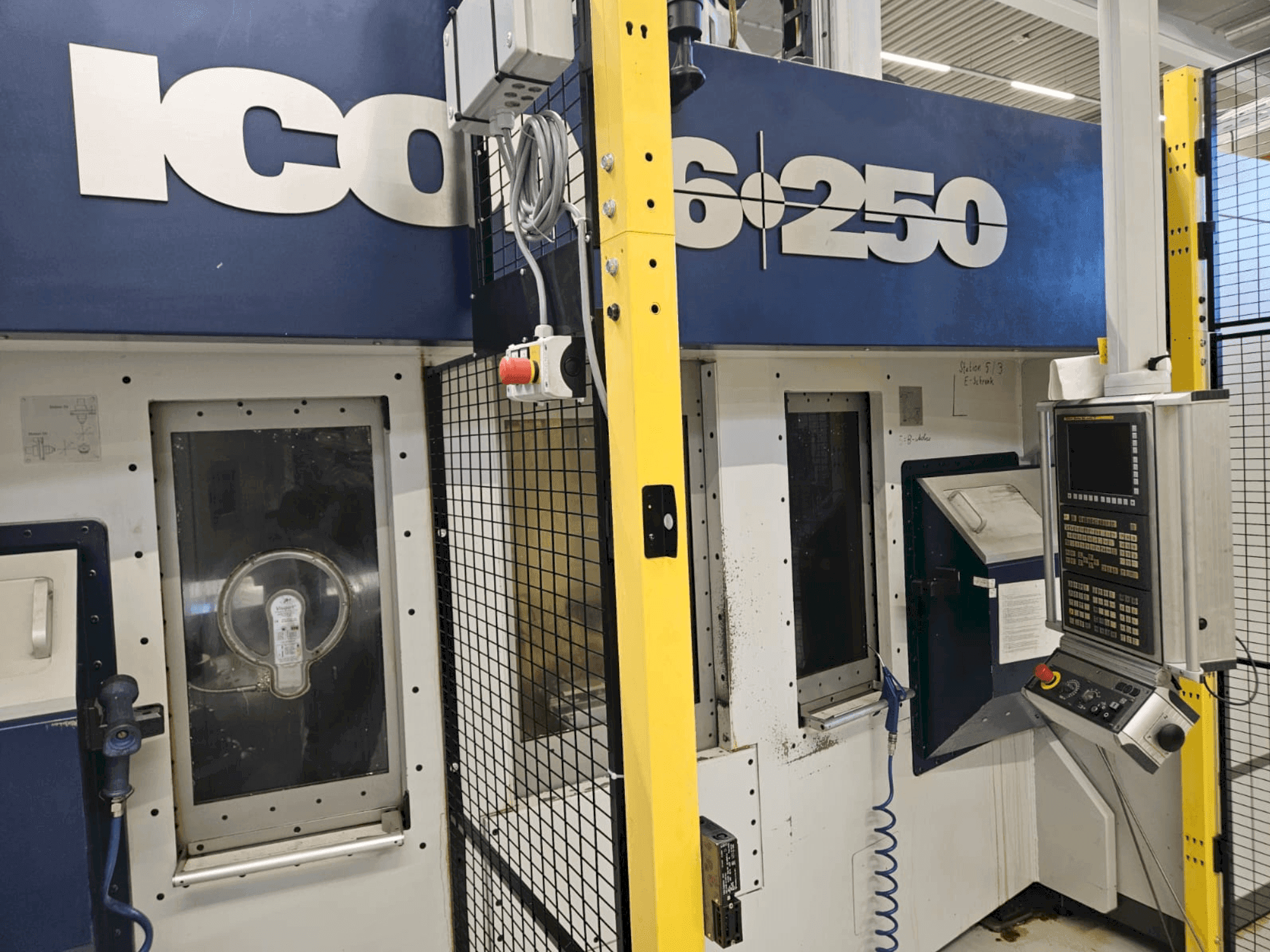 Вид станка ICON 6-250  спереди