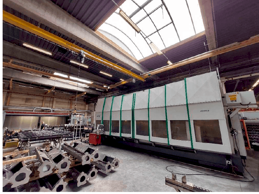 Вид станка Unisign Univers 6  спереди