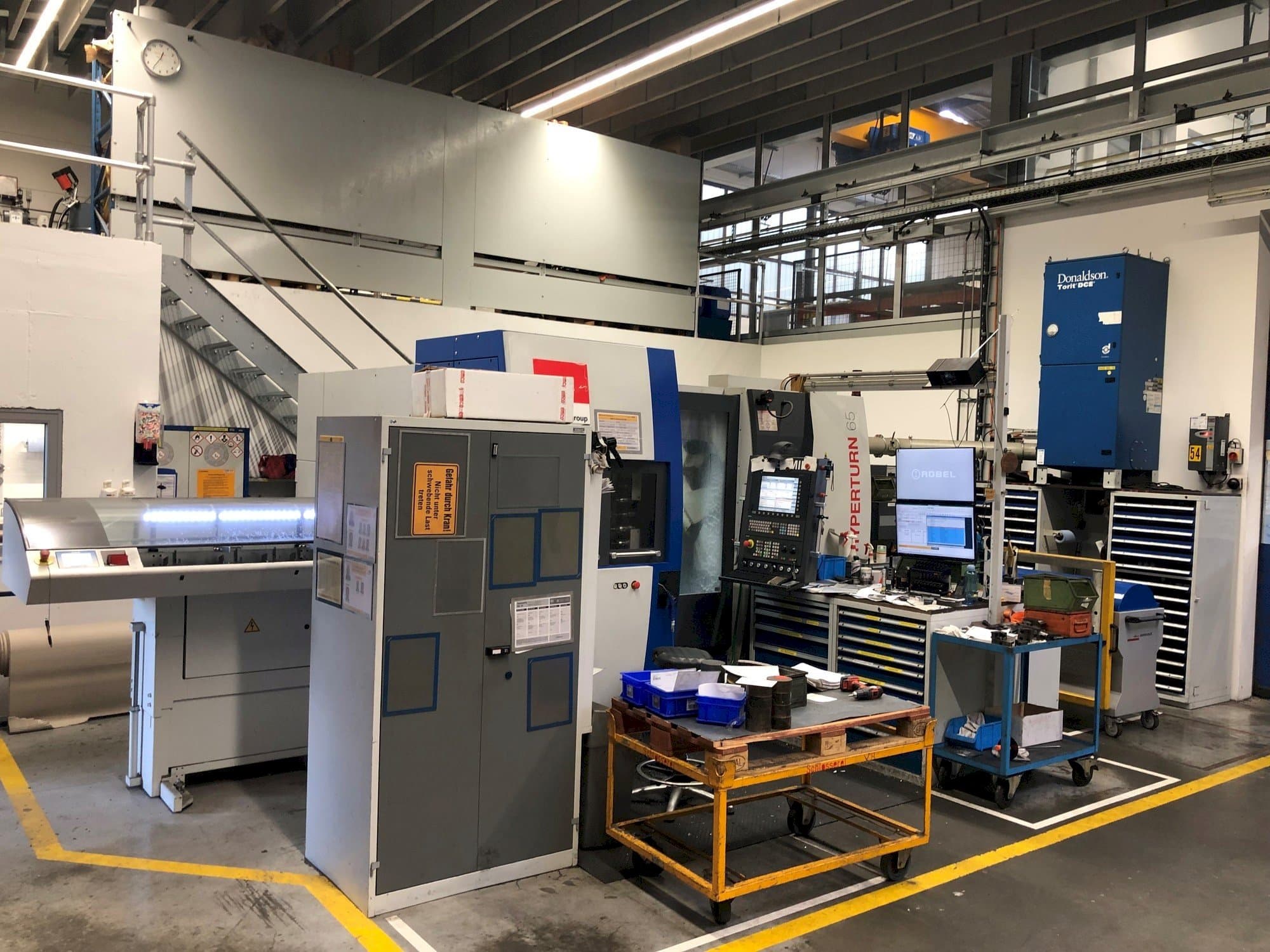 Вид станка EMCO HYPERTURM 65 PM  спереди