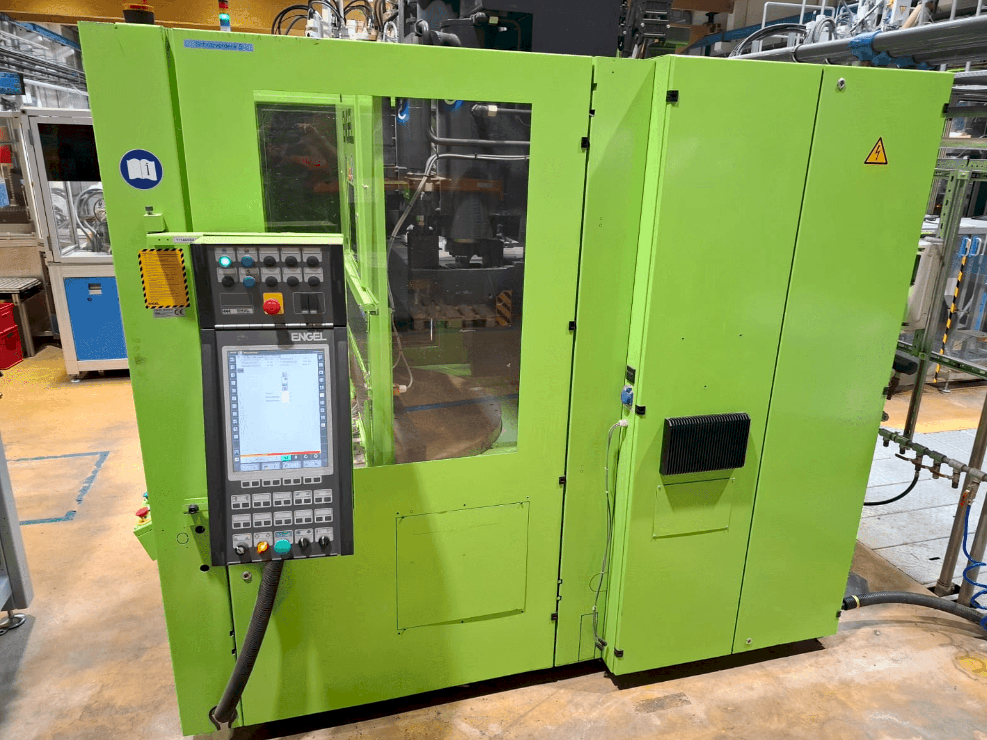 Вид станка Engel Insert 80V/40  спереди