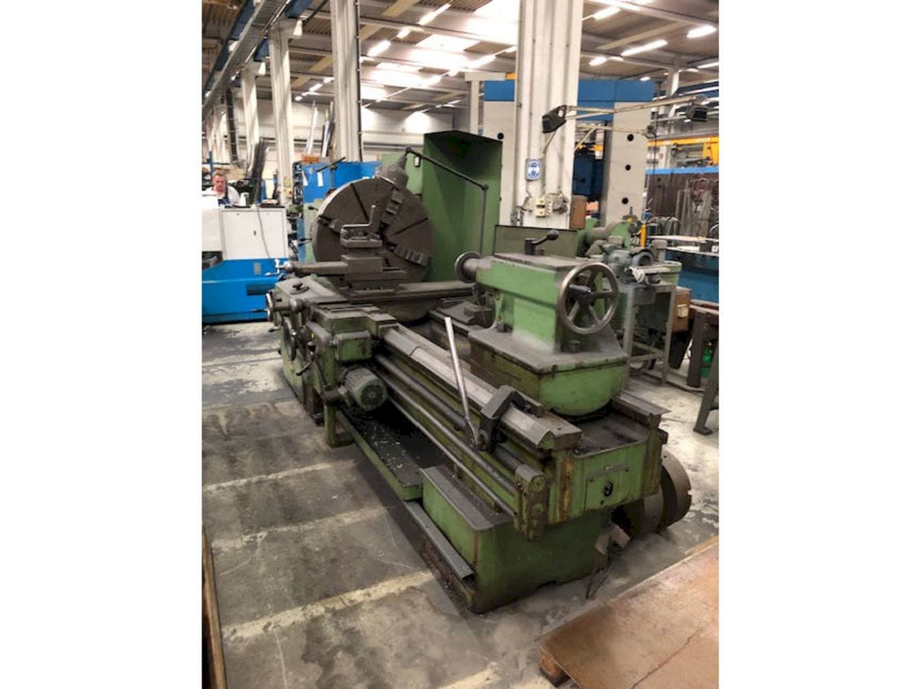 Вид станка DLZ 800  спереди