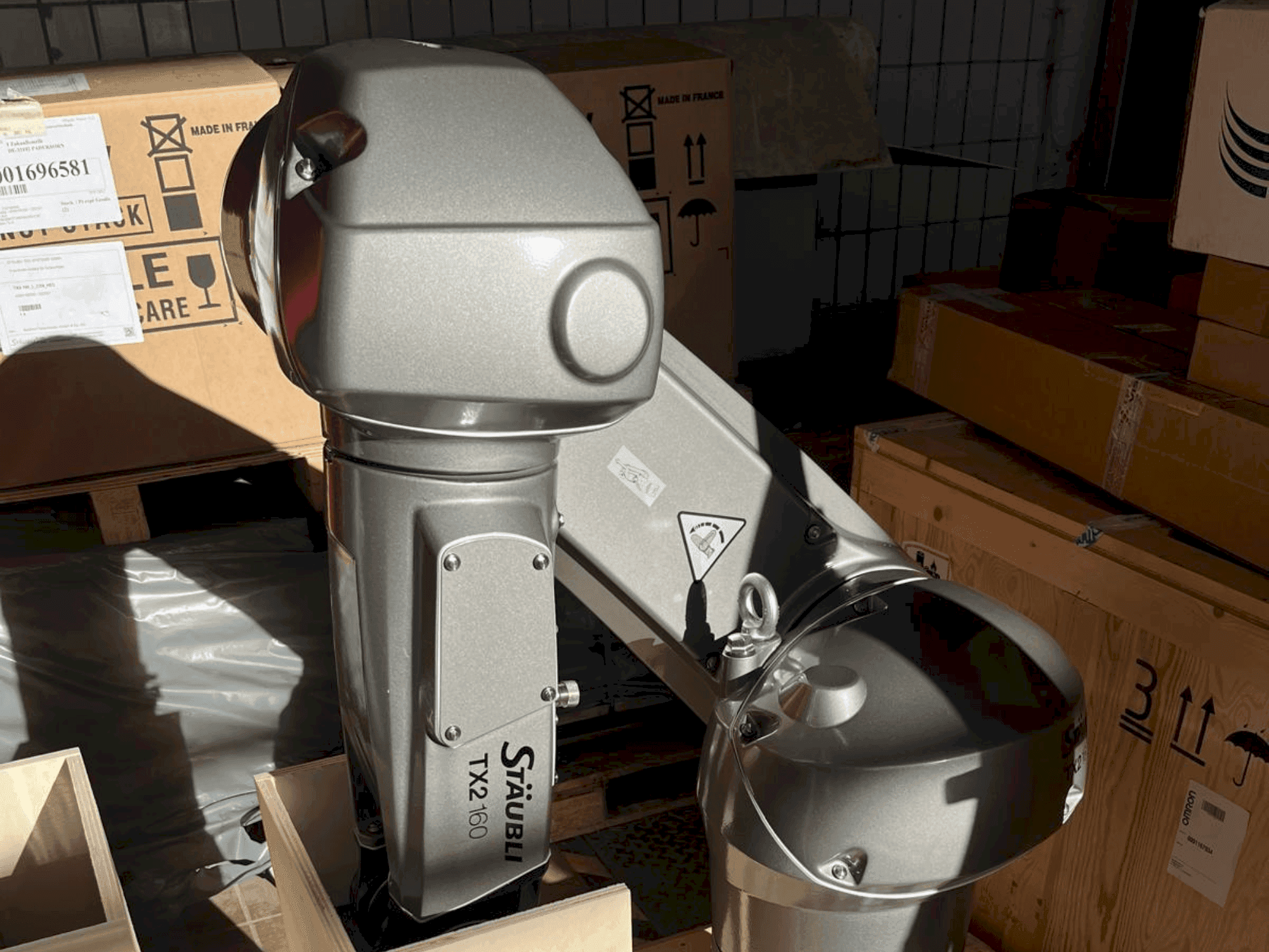 Вид станка STAUBLI TX2-160 HE  спереди