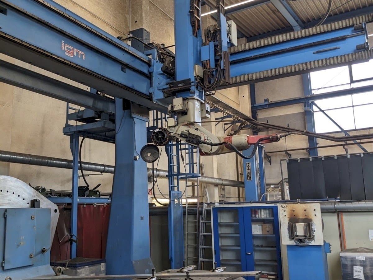 Вид станка IGM RTi 300-S  спереди