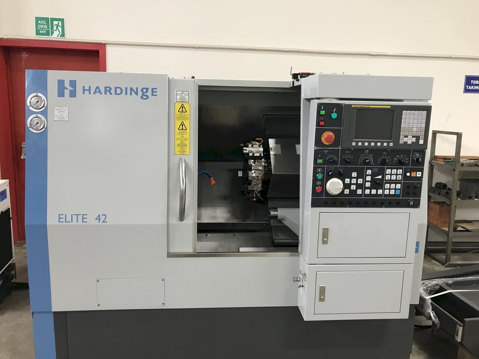 Вид станка HARDINGE Elite 42  спереди
