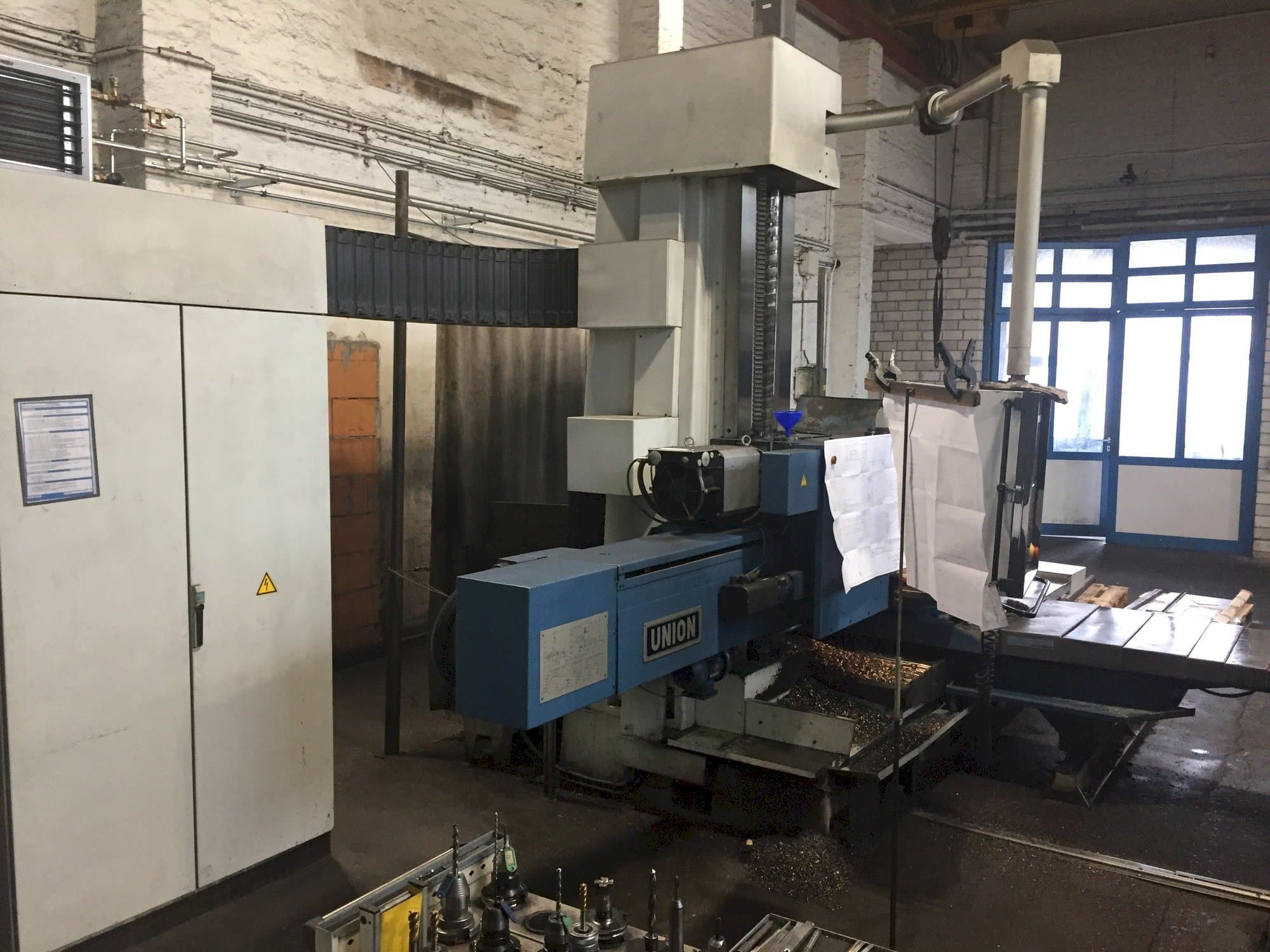 Вид  станка с Union BFT 102  правой стороны