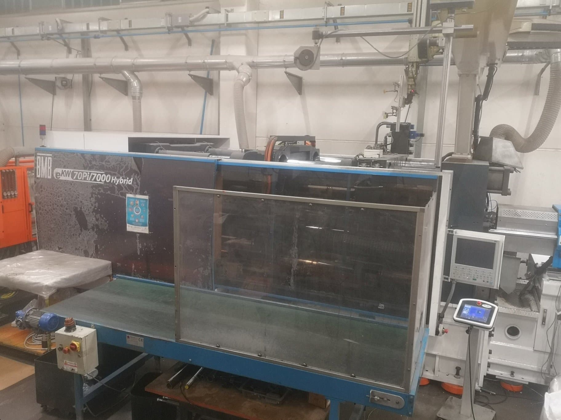 Вид станка BMB Ekw 70pi Hybrid  спереди