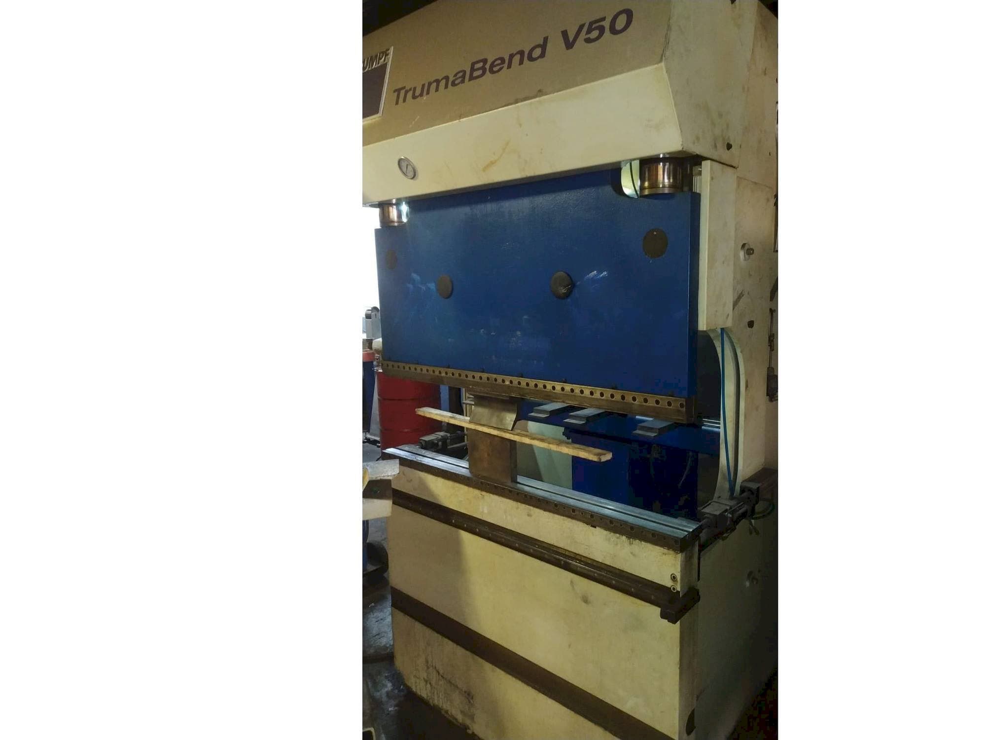 Вид станка Trumpf TrumaBend V50  спереди