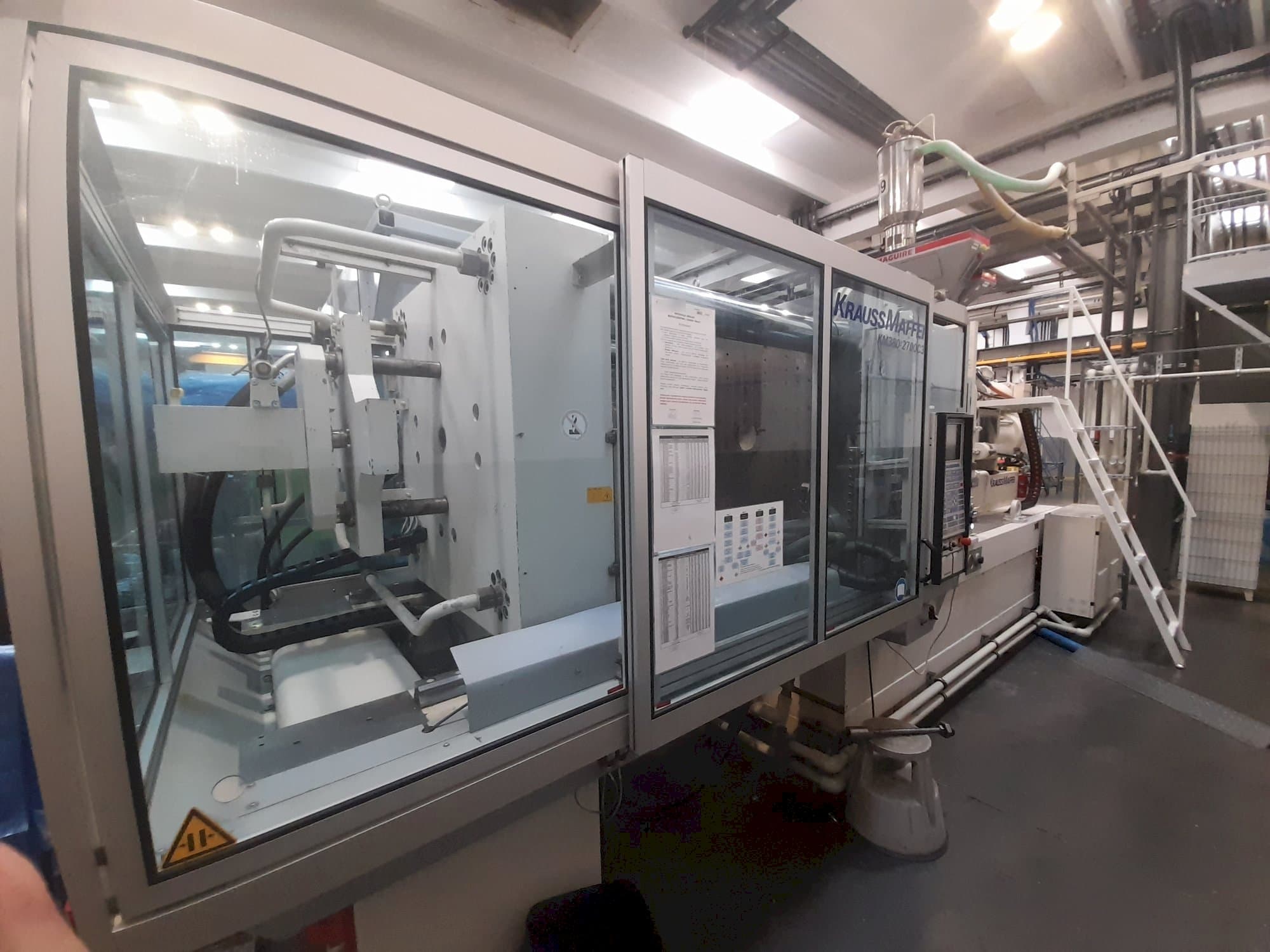 Вид  станка с Krauss Maffei 380-2700 C3  правой стороны
