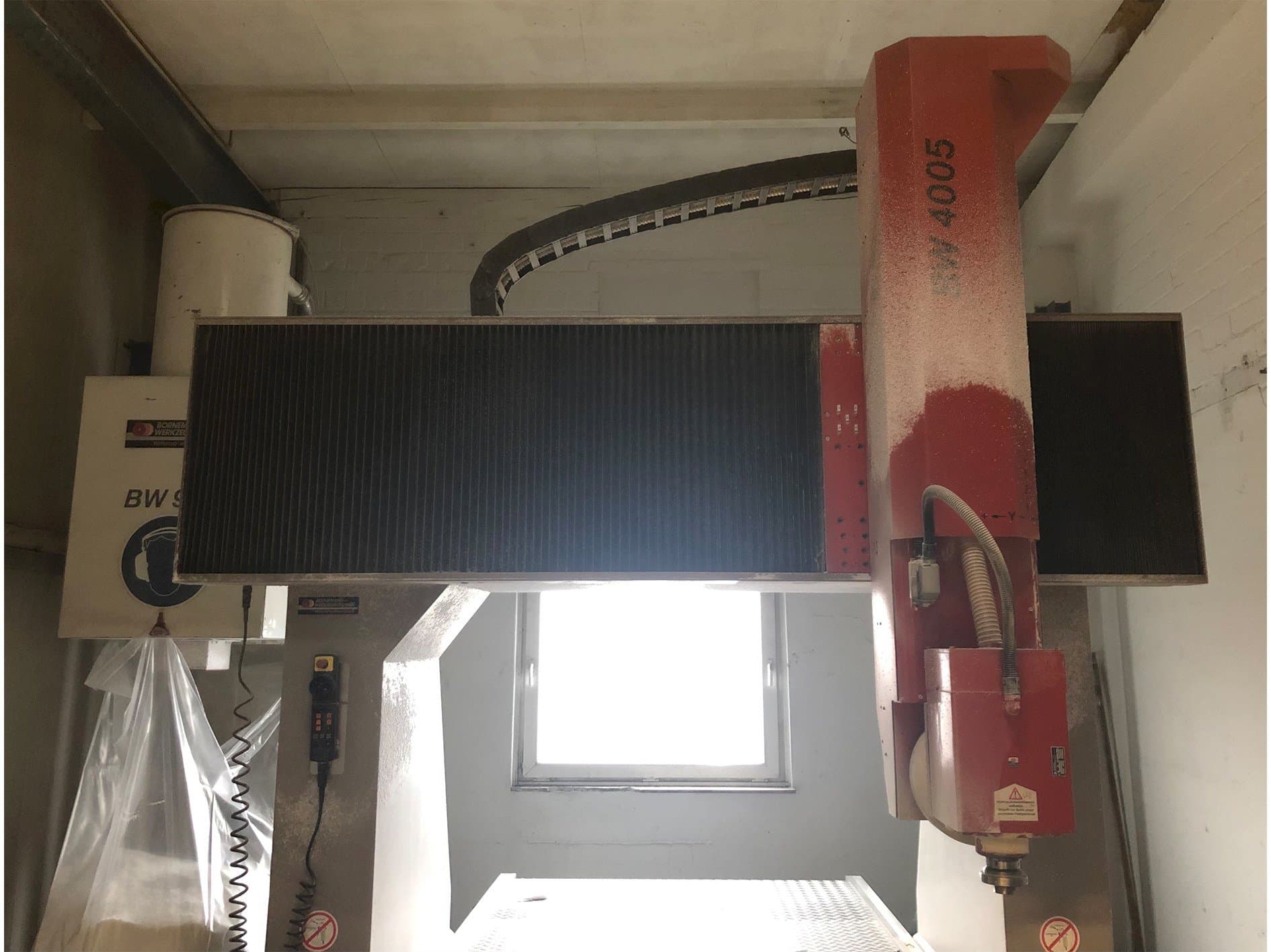 Вид станка BORNEMANN BW 4005  спереди