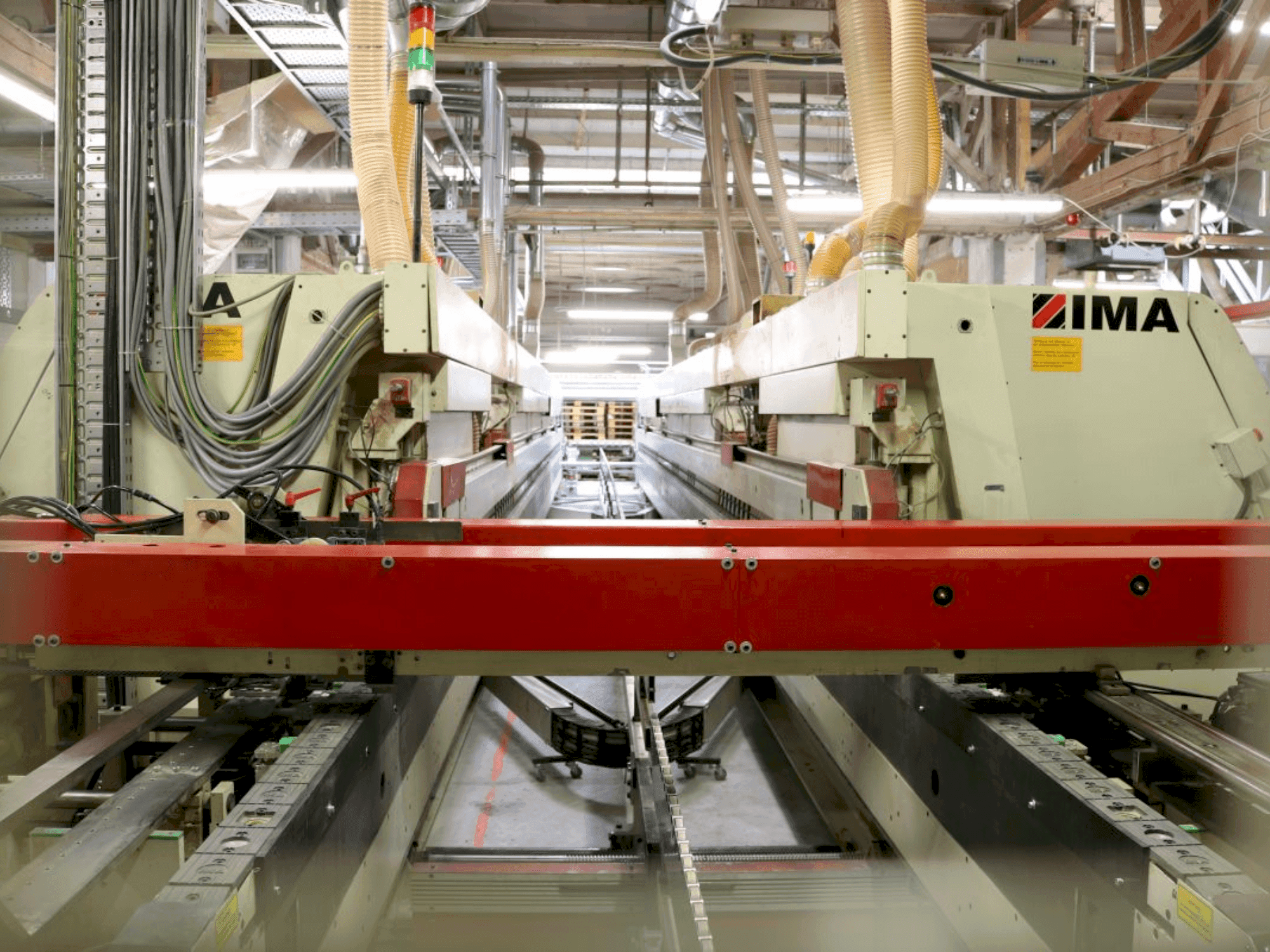Вид станка IMA Angular transfer  спереди