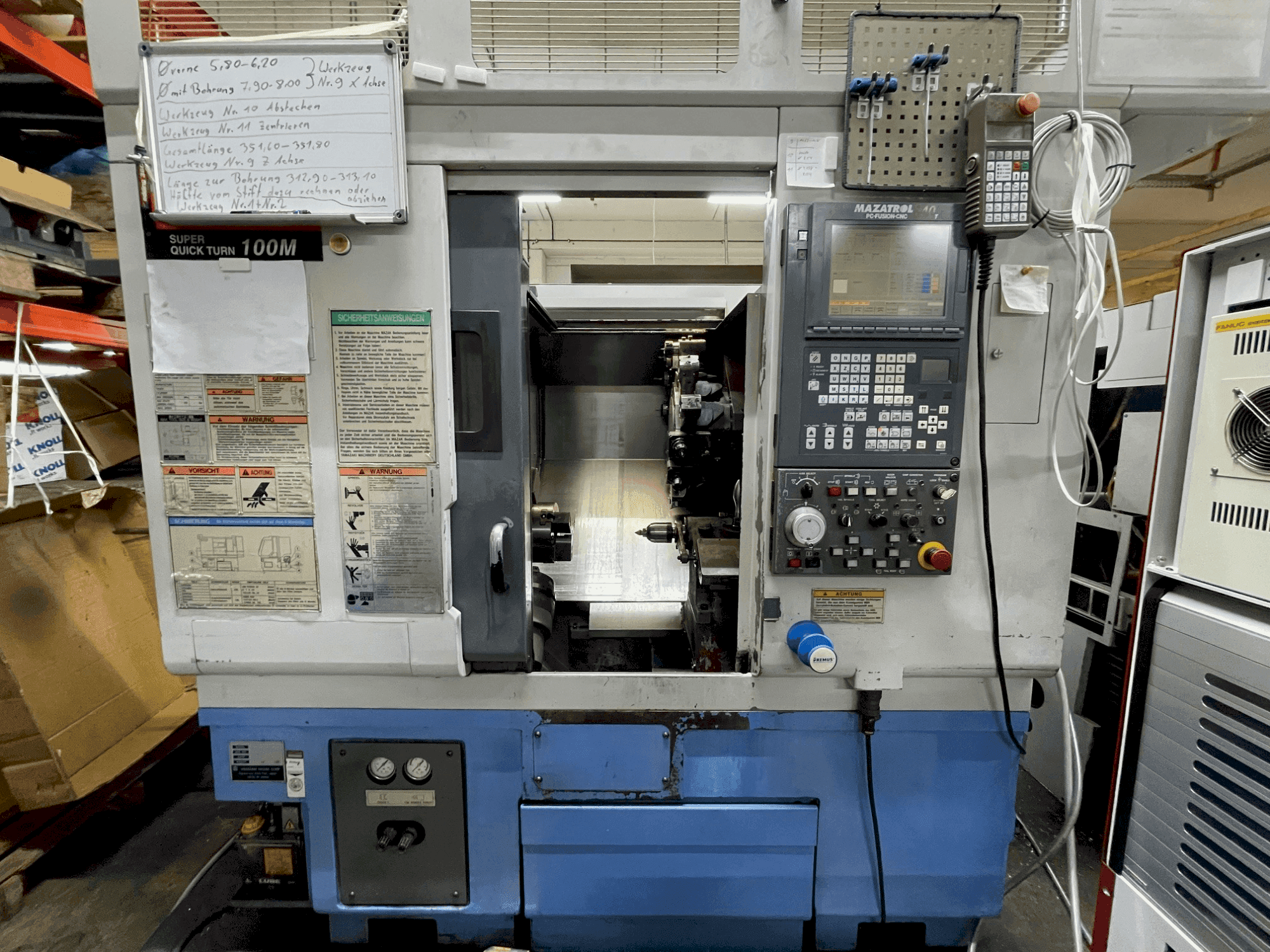 Вид станка Mazak SQT 100M  спереди