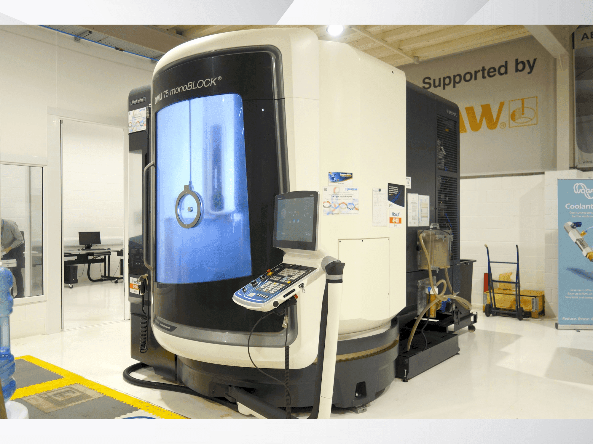 Вид станка DMG MORI DMU 75 Monoblock  спереди