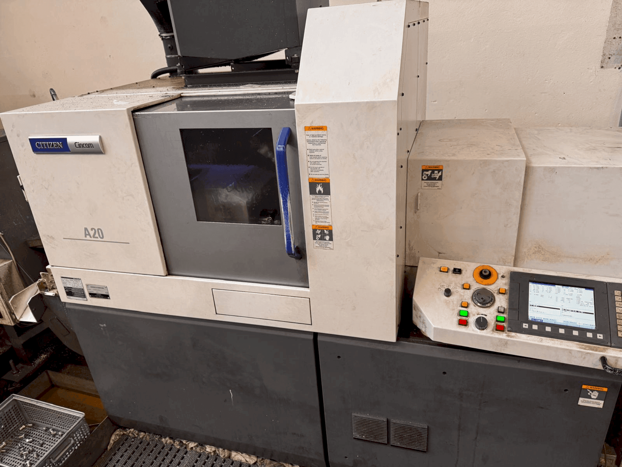 Вид станка Citizen A20  спереди