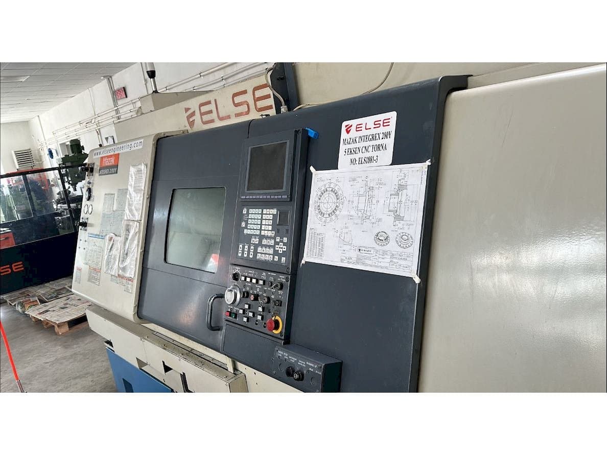 Вид станка Mazak Integrex 200Y  спереди