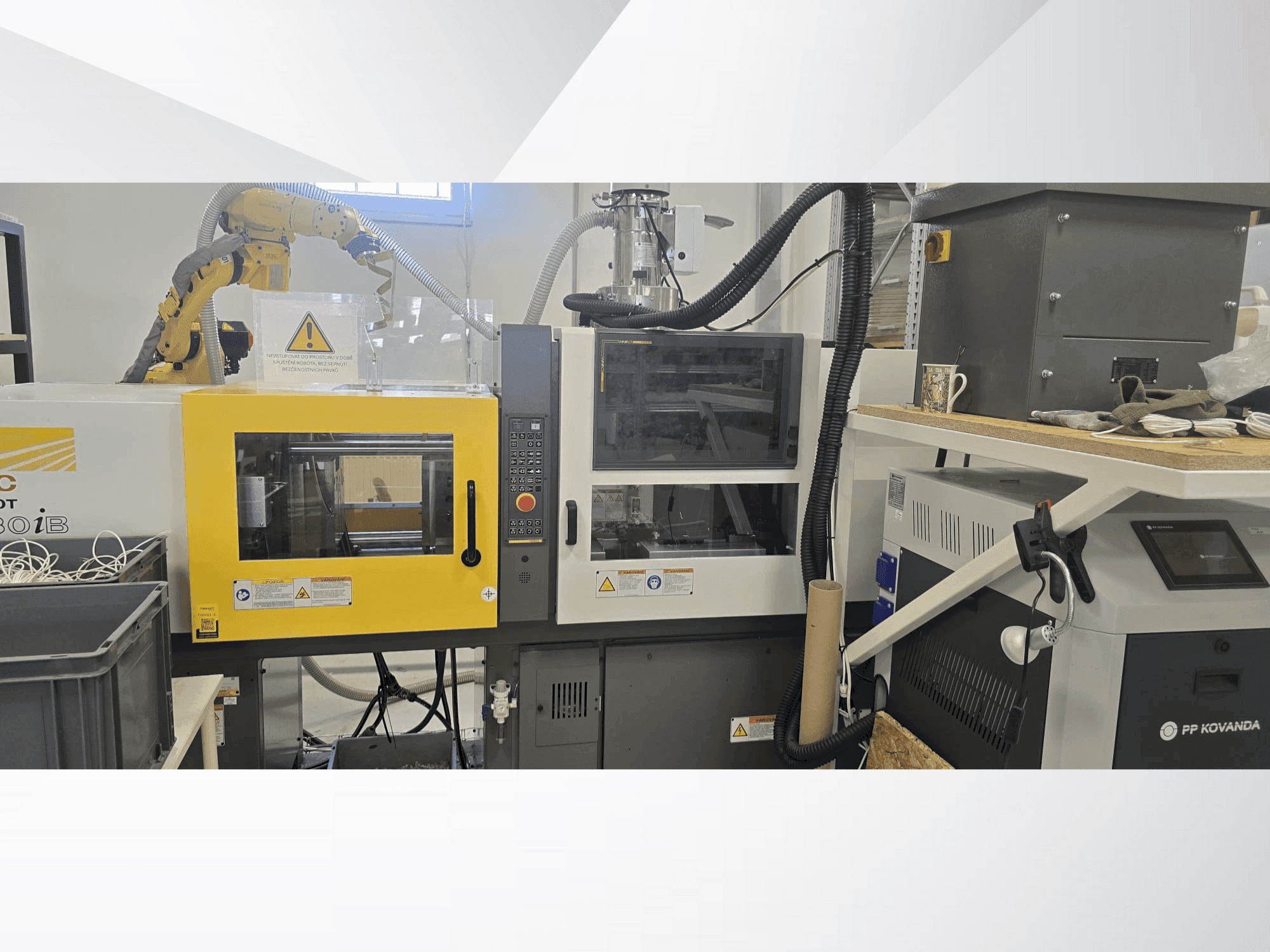 Вид станка FANUC Roboshot alpha-i30B  спереди