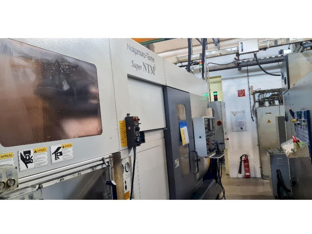 Вид станка NAKAMURA Super NTM³  спереди