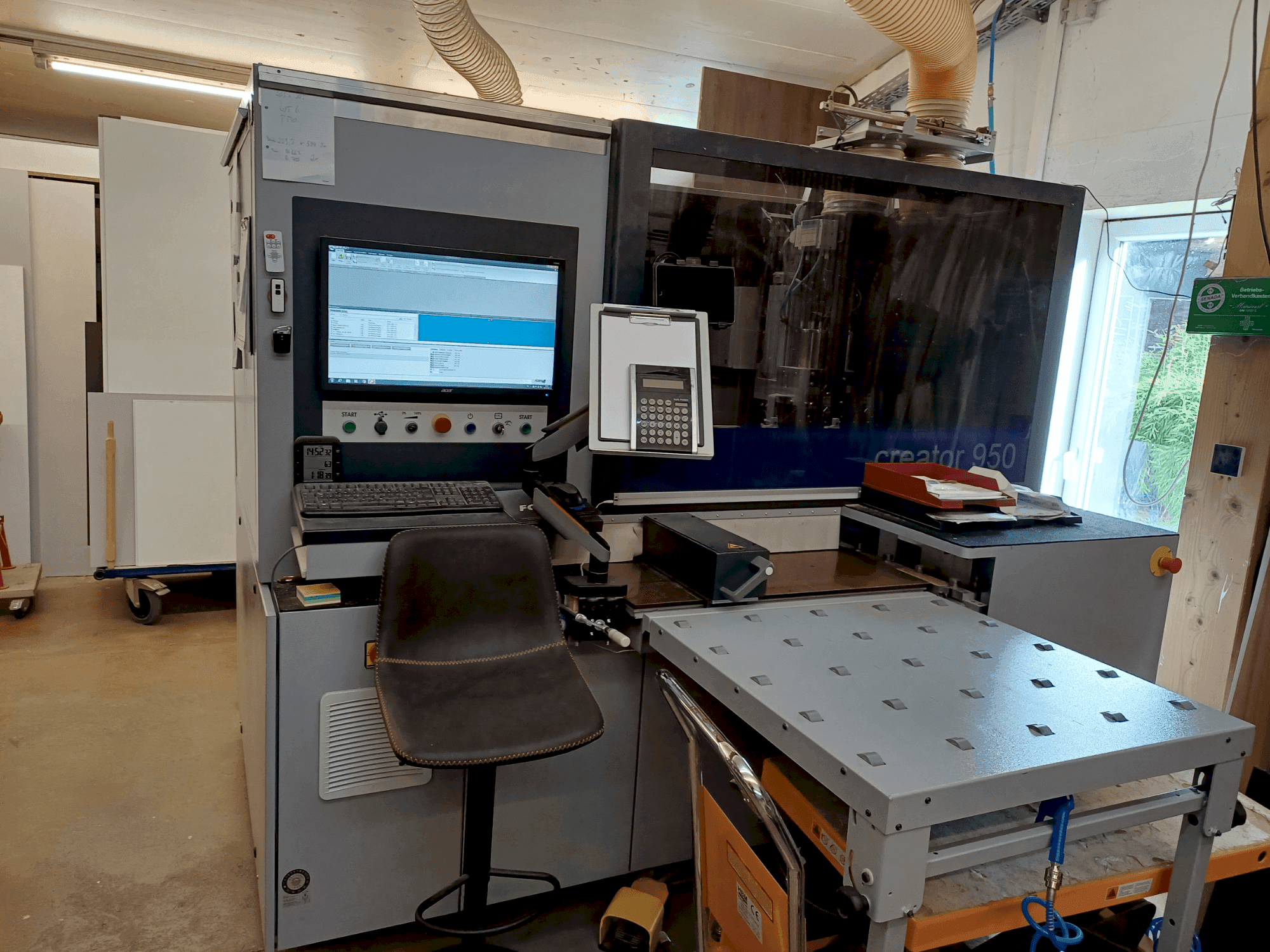 Вид станка FORMAT4 CNC CREATOR 950  спереди
