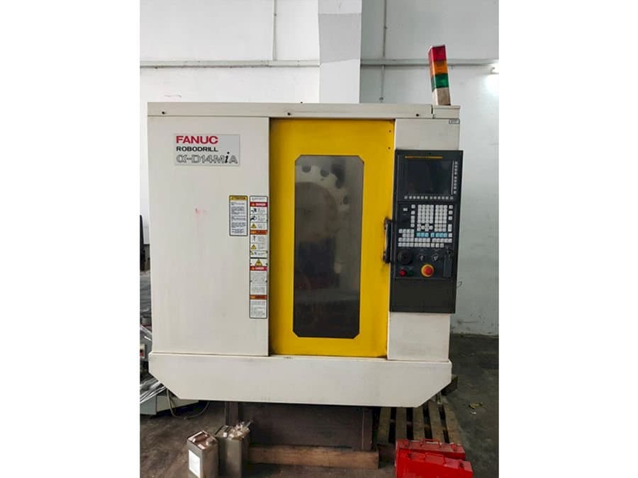 Вид станка FANUC Alpha-D14MiA  спереди