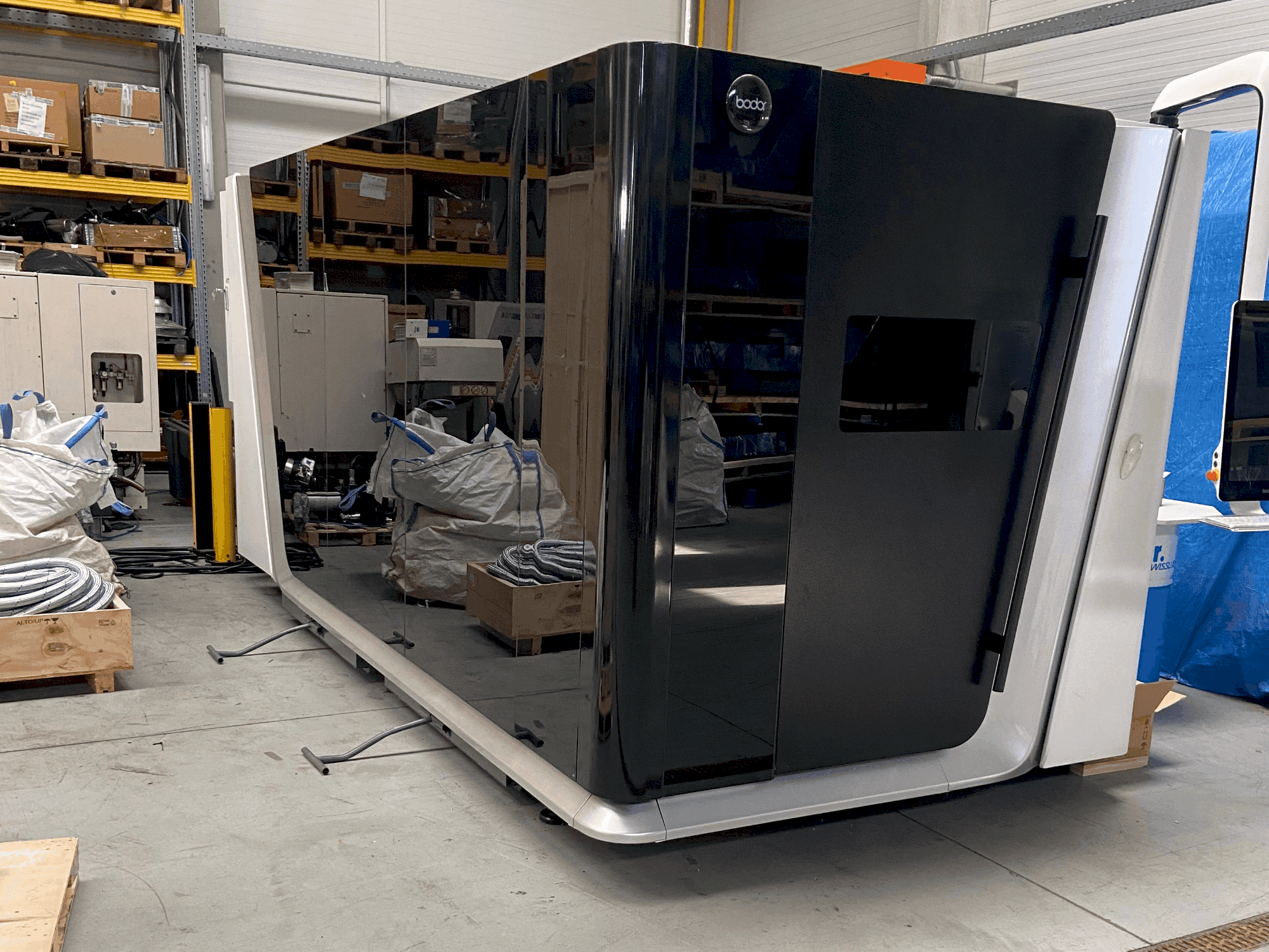 Вид станка Bodor C3  спереди