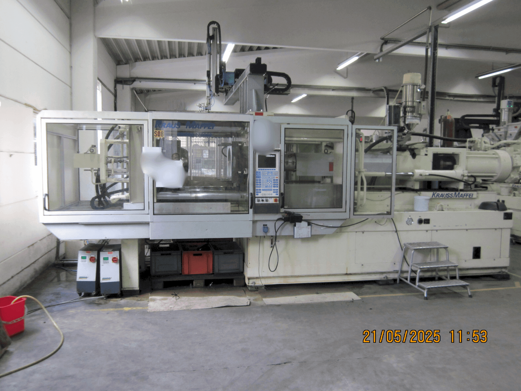Вид станка Krauss Maffei 350-2700 C2  спереди