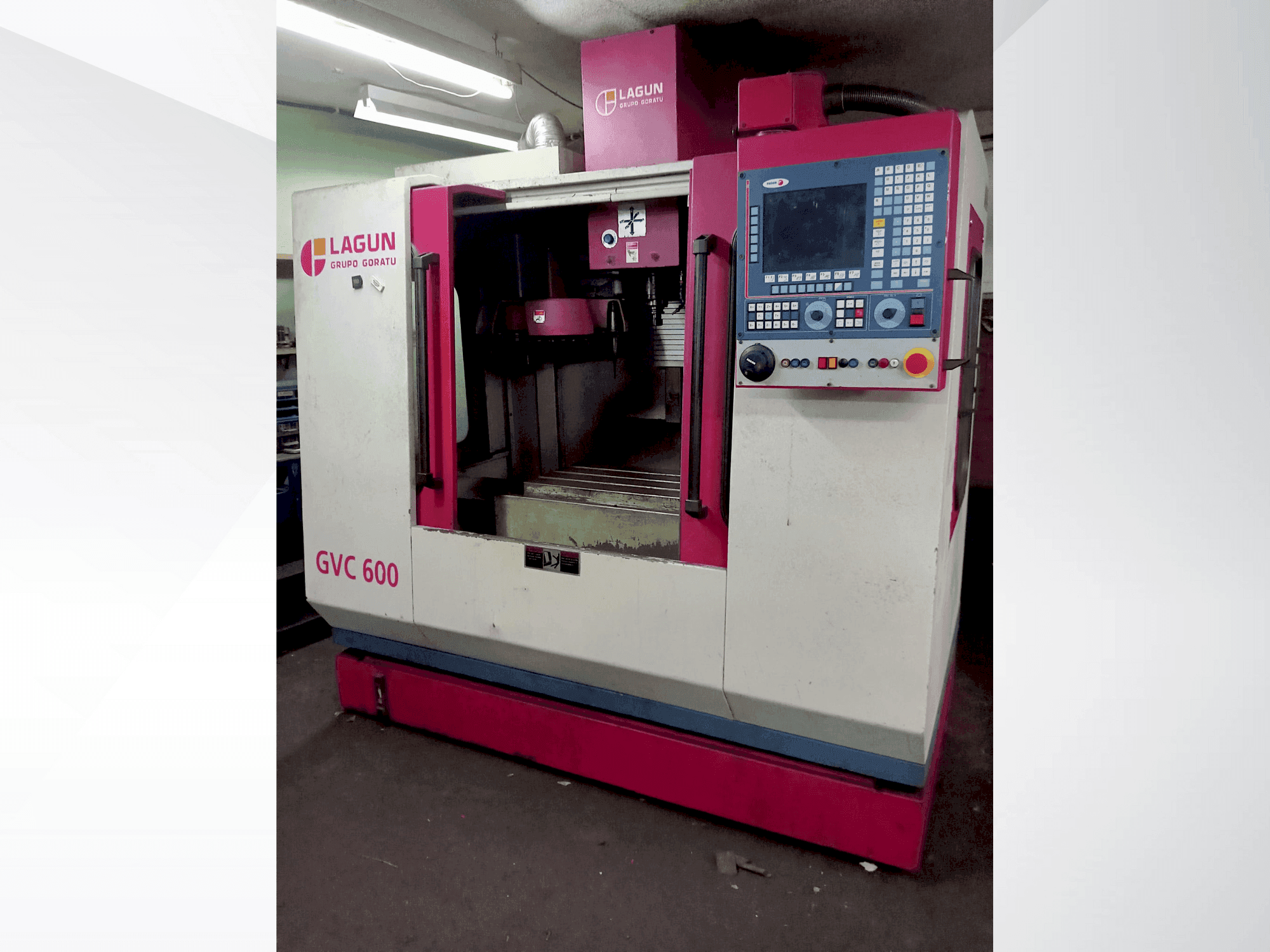 Вид станка LAGUN GVC 600  спереди