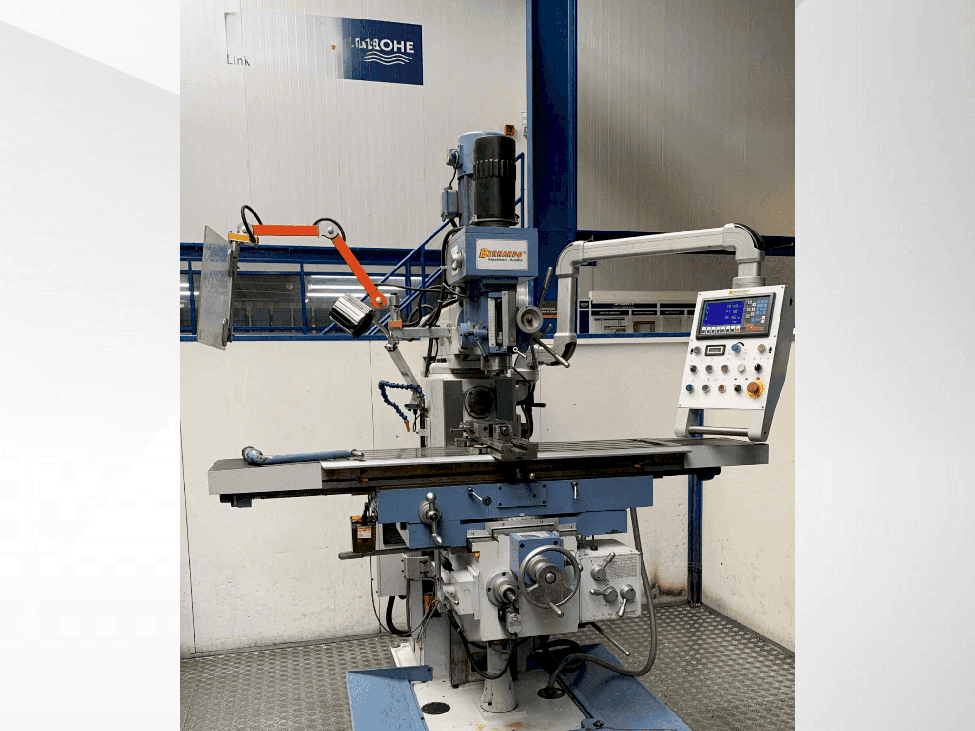 Вид станка Bernardo UWF 95 N  спереди