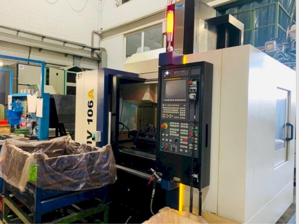 Вид станка YCM NMV106A  спереди