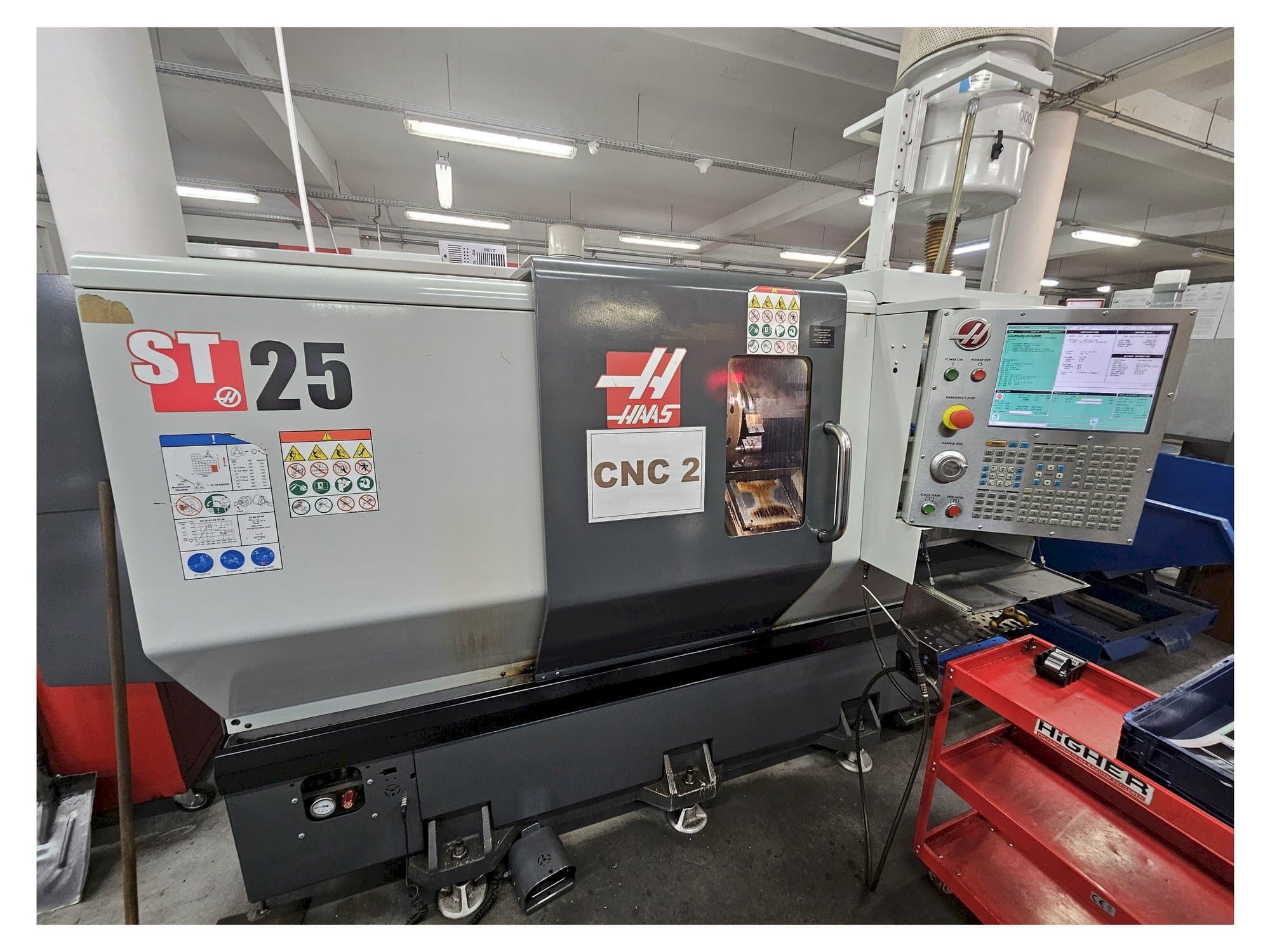 Вид станка HAAS ST-25  спереди
