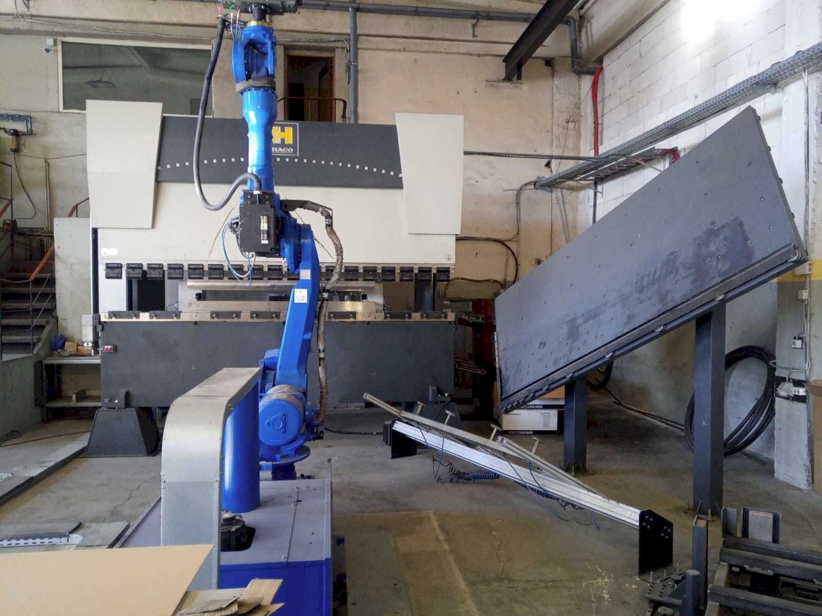 Вид станка HACO ERM 36150  спереди