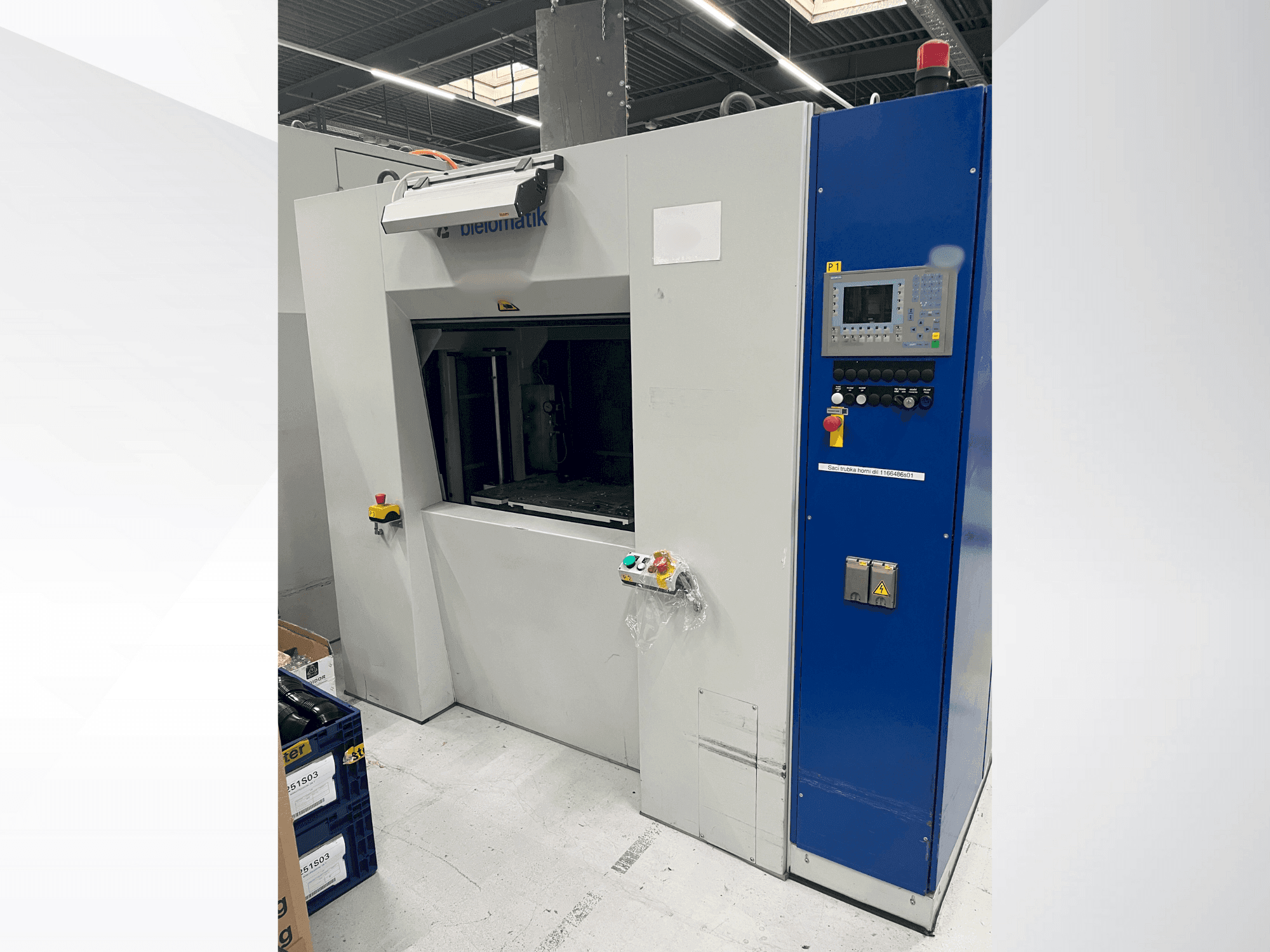 Вид станка bielomatik K3212  спереди