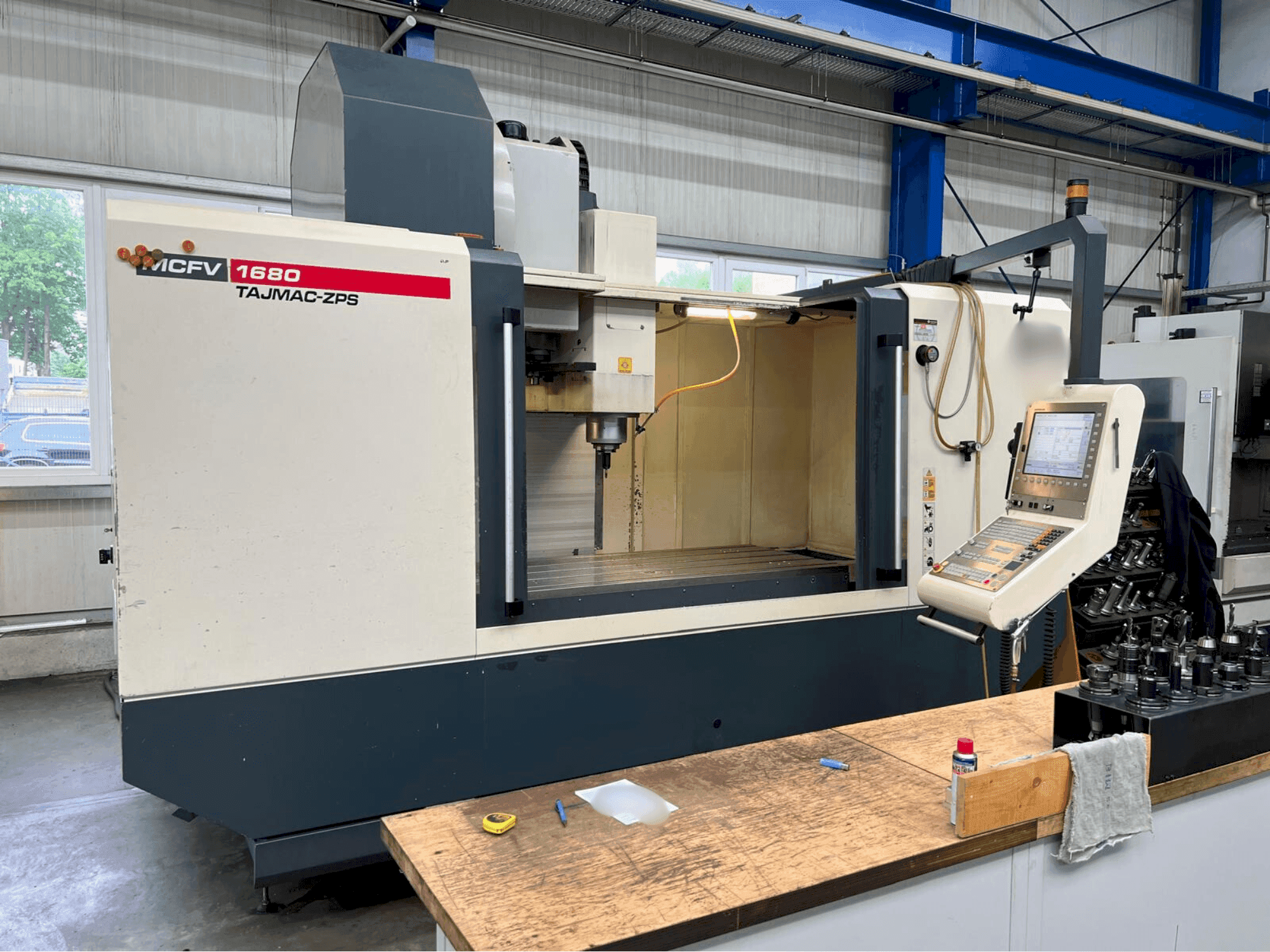 Вид станка TAJMAC-ZPS MCFV 1680  спереди