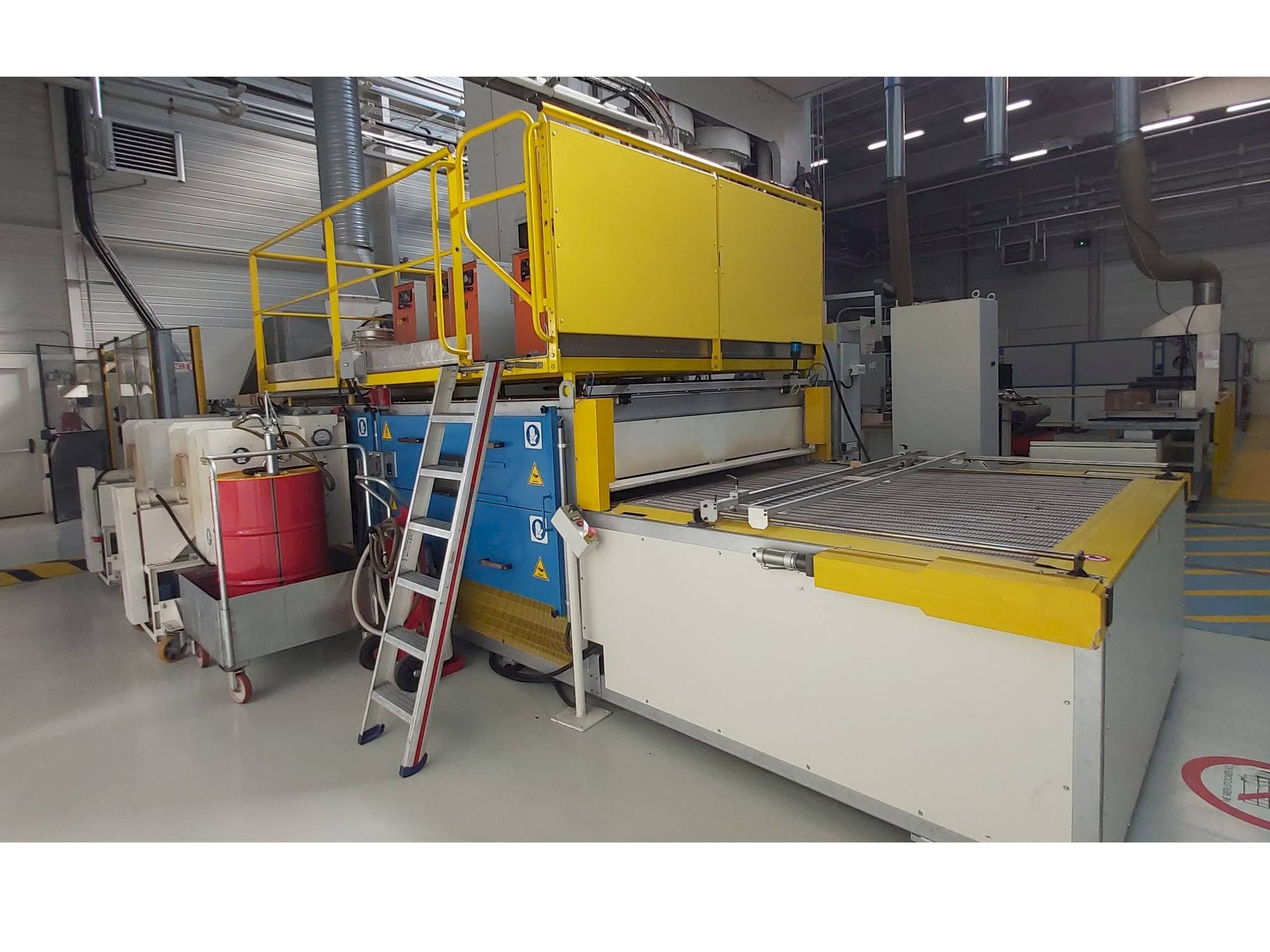 Вид станка CANNON PRE PREG OVEN  спереди