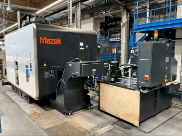 Вид станка Mazak VARIAXIS i-700  спереди