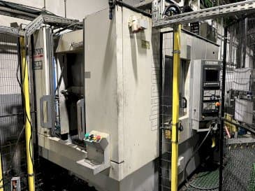 Вид станка CHIRON FZ15W  спереди