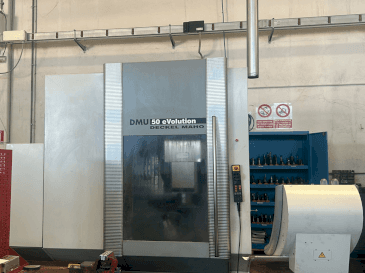 Вид станка DECKEL MAHO DMU 50 Evolution  спереди