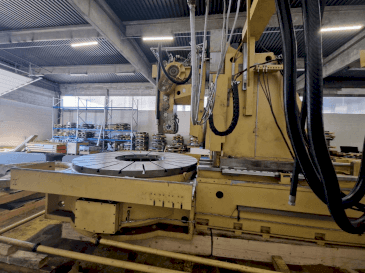 Вид станка Gleason PFAUTER P 2800  спереди