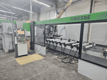 Вид станка BIESSE WINDOW PRODUCTION LINE WEINIG / BIESSE  спереди