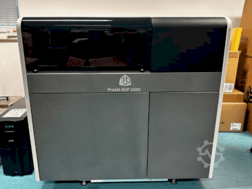 Вид станка 3DSYSTEMS projet 2500 plus  спереди