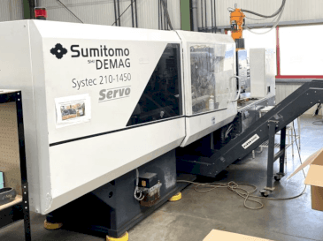 Вид станка DEMAG System 210-1450  спереди