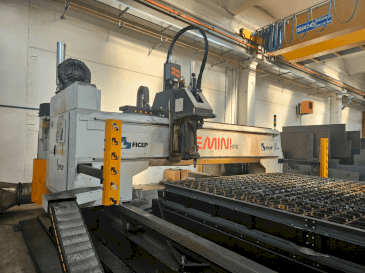 Вид станка FICEP GEMINI G32 HPE  спереди