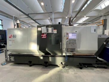 Вид станка HAAS ST-40 спереди