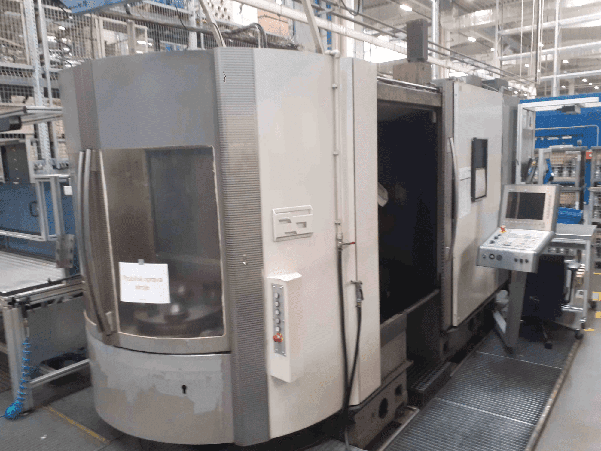 Вид станка DMG DECKEL MAHO DMC 80H спереди